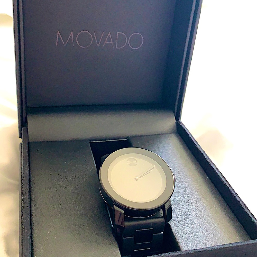 MOVADO BOLD MENS WATCH